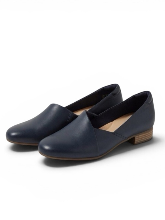 Clarks Shoes - COLLECTIONS BY CLARKS JULIET PALM NAVY LEATHER ROUND TOE SLIP ON HEELS 8 WIDE